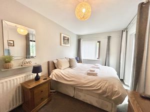 Photo 25- click for photo gallery